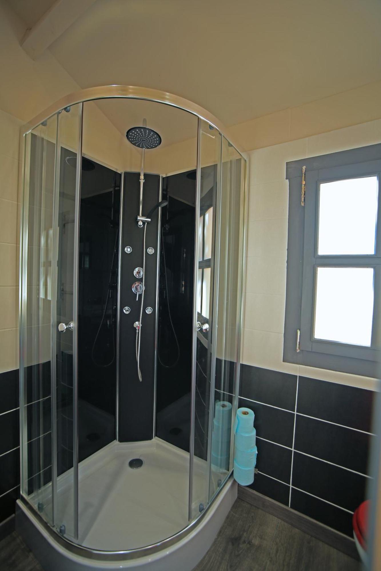 Chalet Mont Ventoux Et Chalet Vip Camaret-sur-Aigues Kamer foto