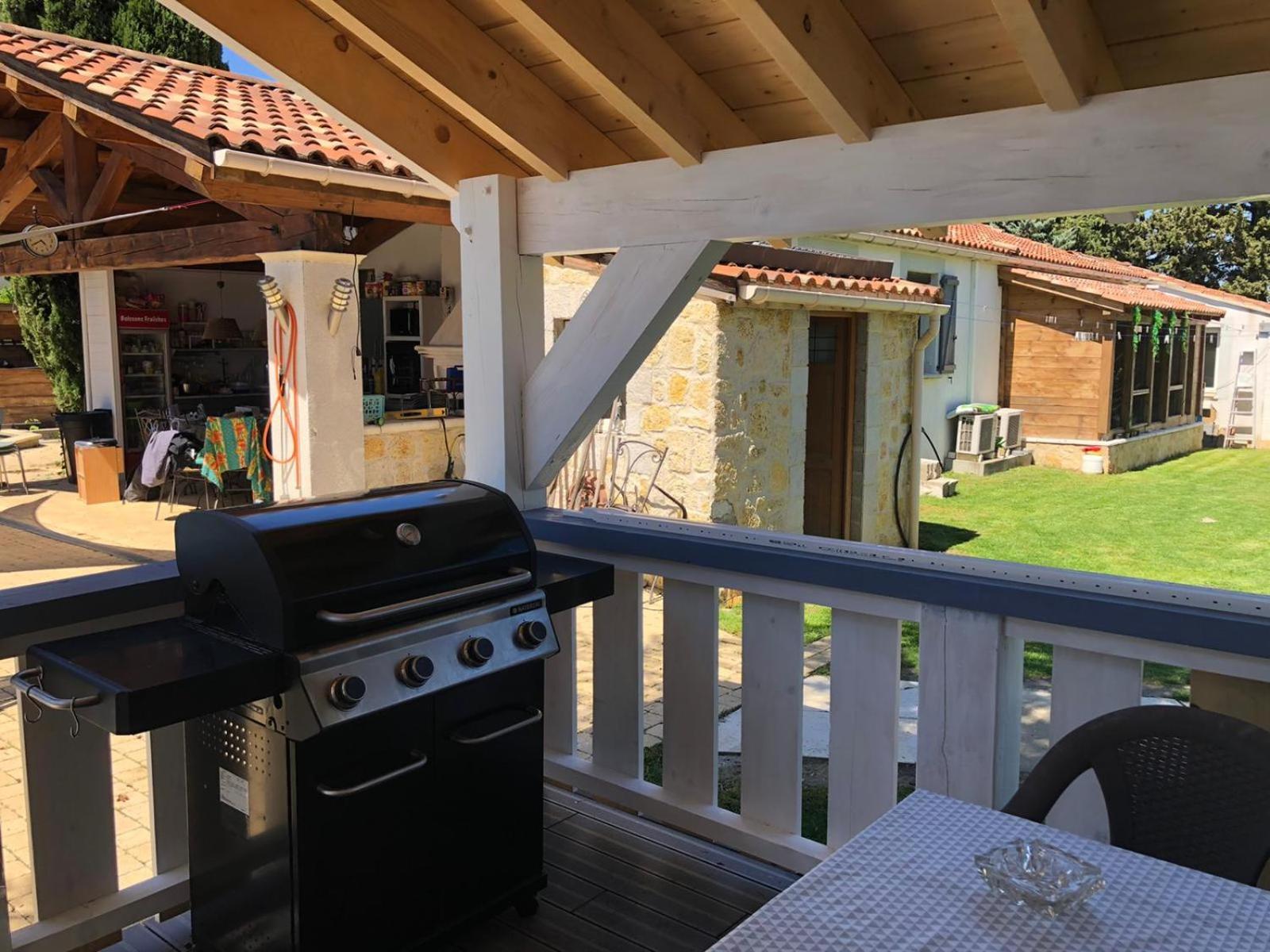 Chalet Mont Ventoux Et Chalet Vip Camaret-sur-Aigues Buitenkant foto